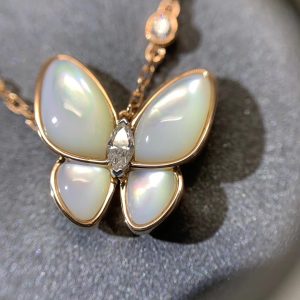 Custom Solid 18k Gold Van Cleef & Arpels Jewelry Two Butterfly Pendant, Diamond, Mother-of-pearl Custom Solid 18k Gold Van Cleef & Arpels Jewelry Two Butterfly Pendant, Diamond, Mother-of-pearl