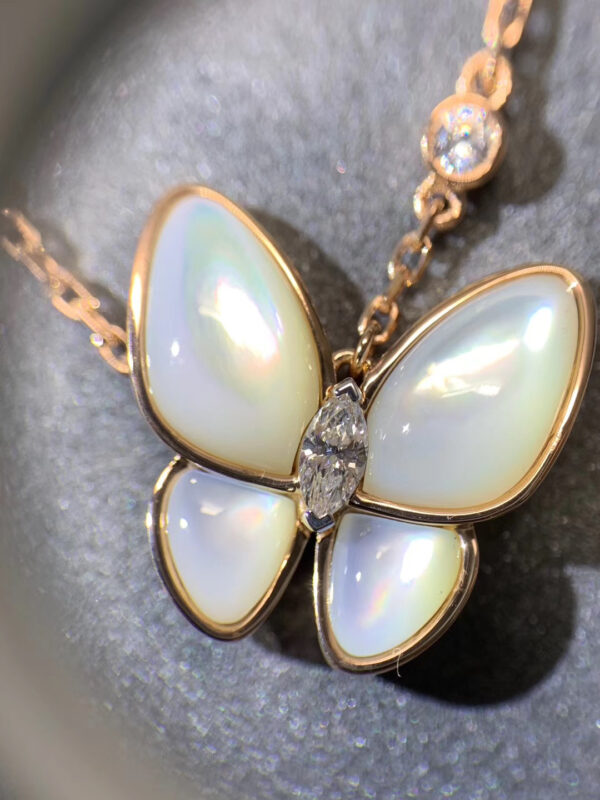 Custom Solid 18k Gold Van Cleef & Arpels Jewelry Two Butterfly Pendant, Diamond, Mother-of-pearl