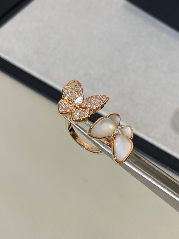 Custom Solid 18k Gold Van Cleef & Arpels Jewelry Two Butterfly Between the Finger Ring, Diamond, Mother-Of-Pearl