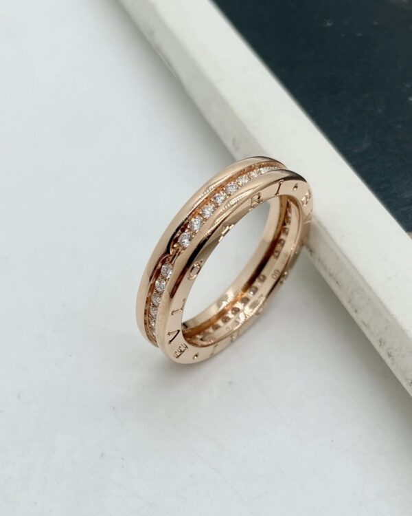 Custom Solid 18k Gold Bulgari Jewelry B.Zero1 One-Band Ring, Set with Pavé Diamonds on the Spiral