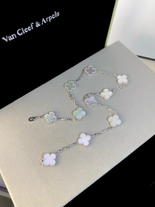 Custom Solid 18k Gold Van Cleef & Arpels Vintage Alhambra Necklace