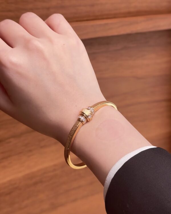 Screenshot Custom Solid 18k Gold Piaget Bracelet in 18K Rose Gold Set with 24 Brilliant-Cut Diamonds