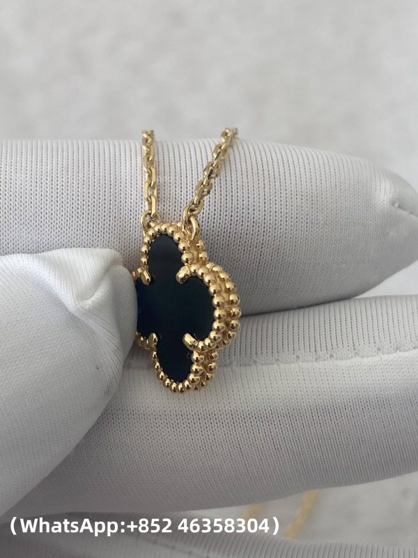 Custom Solid 18K Gold Van Cleef & Arpels Jewelry Vintage Alhambra Pendant Onyx