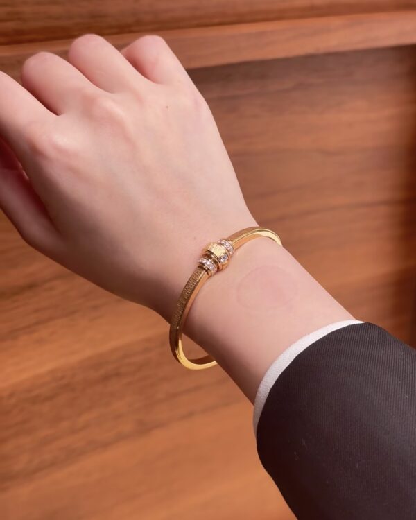 Screenshot Custom Solid 18k Gold Piaget Bracelet in 18K Rose Gold Set with 24 Brilliant-Cut Diamonds