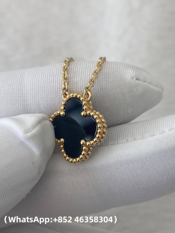 Custom Solid 18K Gold Van Cleef & Arpels Jewelry Vintage Alhambra Pendant Onyx