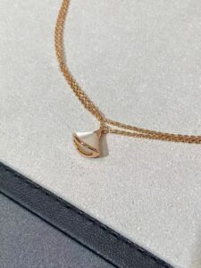 Custom Solid 18k Gold Bulgari Divas' Dream Bracelet Pendant with Mother-Of-Pearl