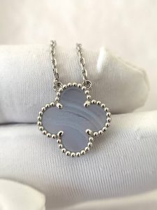 Custom Solid 18k Gold Van Cleef & Arpels Jewelry Vintage Alhambra Pendant 18K White Gold Chalcedony