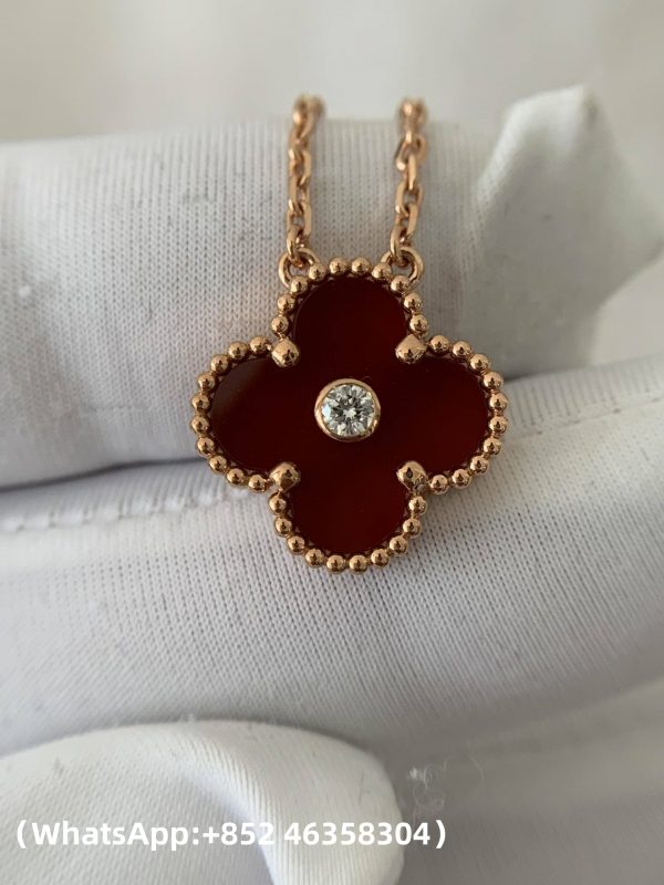 Custom Solid 18k Gold Van Cleef & Arpels Vintage Alhambra Pendant Carnelian with Diamond Custom Solid 18k Gold Van Cleef & Arpels Vintage Alhambra Pendant Carnelian with Diamond