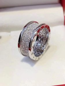 Custom Solid 18K Gold Bulgari Jewelry B.zero1 Ring Set with Pavé Diamonds on the Spiral