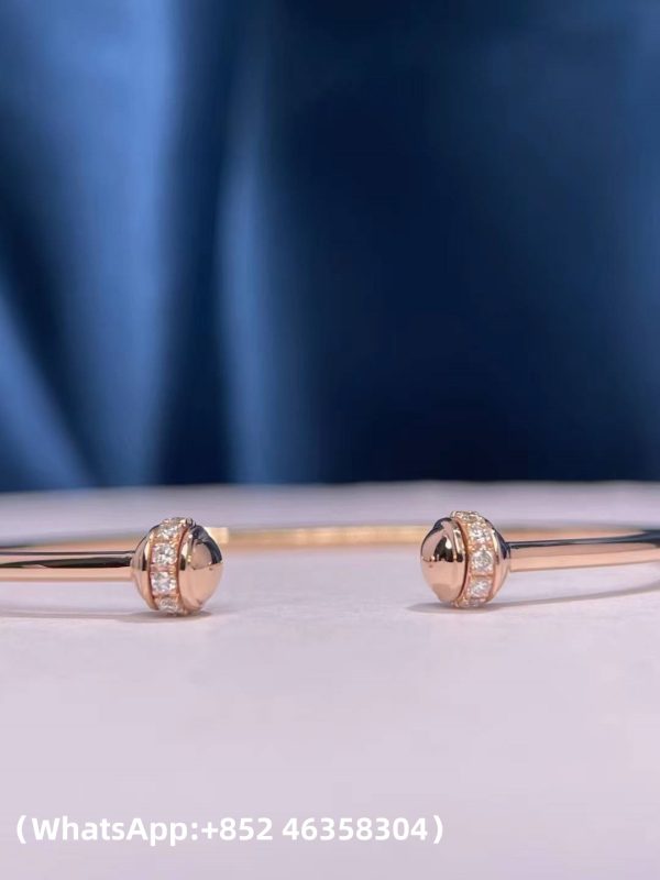 Custom Solid 18k Gold Piaget Possession Bangle Bracelet Set with 20 Brilliant-Cut Diamonds Custom Solid 18k Gold Piaget Possession Bangle Bracelet Set with 20 Brilliant-Cut Diamonds