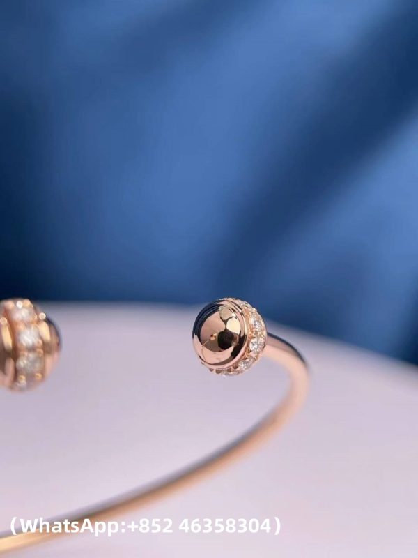 Custom Solid 18k Gold Piaget Possession Bangle Bracelet Set with 20 Brilliant-Cut Diamonds Custom Solid 18k Gold Piaget Possession Bangle Bracelet Set with 20 Brilliant-Cut Diamonds