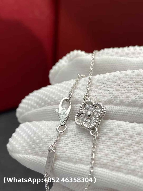 Custom Solid 18k Gold Van Cleef & Arpels Jewelry Sweet Alhambra Bracelet 1 Motif Diamonds