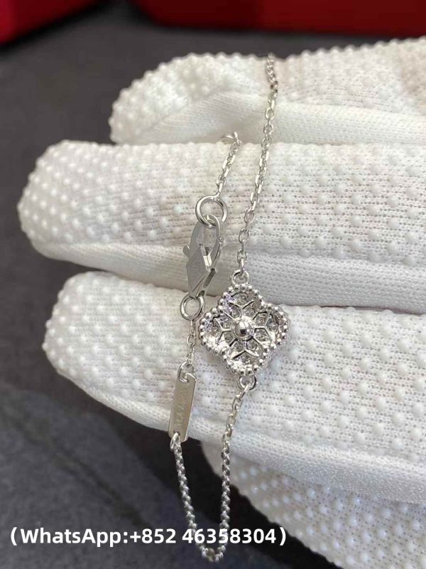 Custom Solid 18k Gold Van Cleef & Arpels Jewelry Sweet Alhambra Bracelet 1 Motif Diamonds