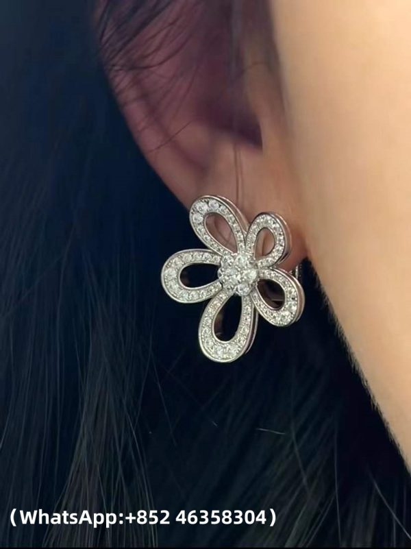 Custom Solid 18K Gold Van Cleef & Arpels Jewelry Flowerlace Earrings 18K White gold Diamond