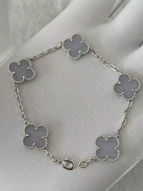 Custom Solid 18k Gold Van Cleef & Arpels Jewelry Vintage Alhambra Bracelet Custom Solid 18k Gold Van Cleef & Arpels Jewelry Vintage Alhambra Bracelet