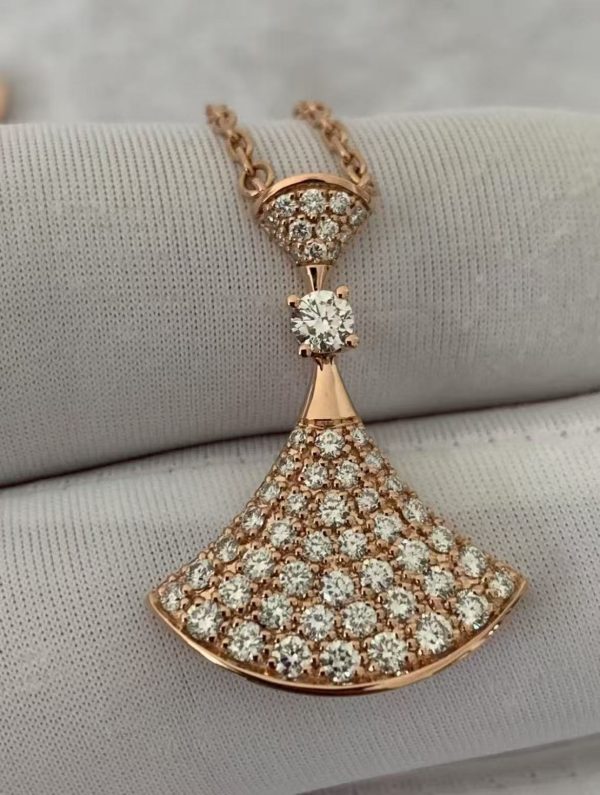 Custom Solid 18k Gold Bulgari Divas’ Dream Necklace Custom Solid 18k Gold Bulgari Divas’ Dream Necklace