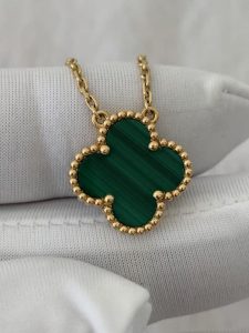 Custom Solid 18K Gold Van Cleef & Arpels Vintage Alhambra Pendant Malachite