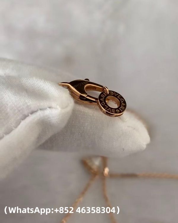 Premium 1:1 Bvlgari Divas' Dream Necklace Set with Mother of Pearl Elements A Round Brilliant-Cut Diamond and Pavé Diamonds Replica – Custom Solid 18k Rose Gold