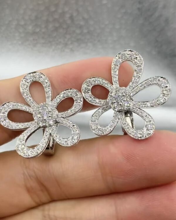 3e354ad1bcb417664da57571b69c88db Custom Solid 18k Gold Van Cleef & Arpels Flowerlace Ring 18K White Gold, Diamond