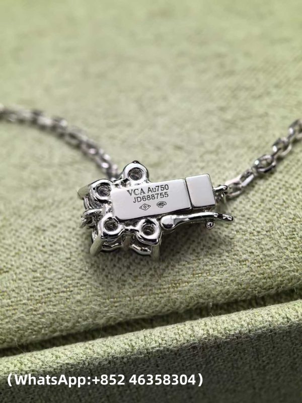 Custom Solid 18k Gold Van Cleef & Arpels Folie des Prés Pendant 18K White gold