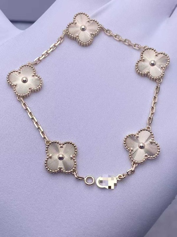 Custom Solid 18k Gold Van Cleef & Arpels Jewelry Vintage Alhambra Bracelet Custom Solid 18k Gold Van Cleef & Arpels Jewelry Vintage Alhambra Bracelet