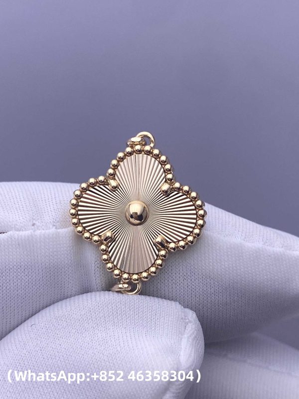 Custom Solid 18k Gold Van Cleef & Arpels Jewelry Vintage Alhambra Bracelet Custom Solid 18k Gold Van Cleef & Arpels Jewelry Vintage Alhambra Bracelet