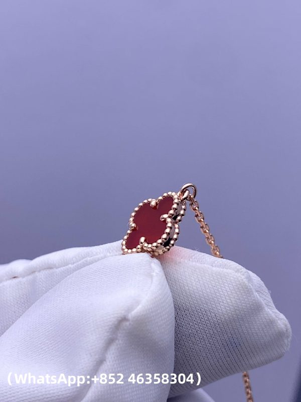 Custom Solid 18k Gold Van Cleef & Arpels Jewelry Sweet Alhambra Bracelet Carnelian 18K Rose Gold
