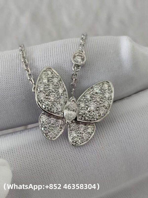 Custom Solid 18K Gold Van Cleef & Arpels Jewelry Two Butterfly Pendant Diamond Custom Solid 18K Gold Van Cleef & Arpels Jewelry Two Butterfly Pendant Diamond