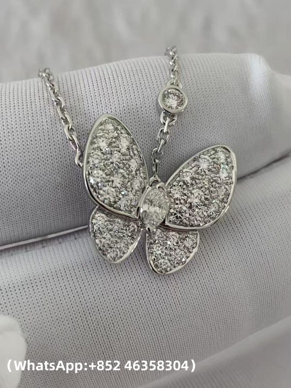 Custom Solid 18K Gold Van Cleef & Arpels Jewelry Two Butterfly Pendant Diamond Custom Solid 18K Gold Van Cleef & Arpels Jewelry Two Butterfly Pendant Diamond