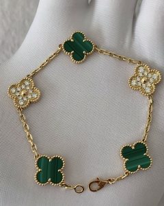 Custom Solid 18k Gold Van Cleef & Arpels Jewelry Vintage Alhambra Bracelet 5 Motifs Diamond Malachite