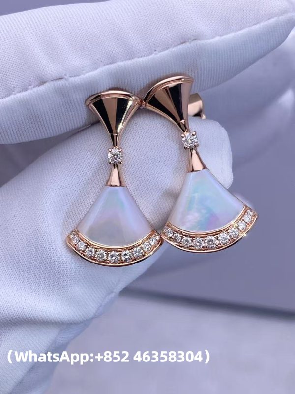 Custom Solid 18k Gold Bulgari Jewelry Bvlgari Divas' Dream Fan-Shaped Drop Earrings Set with Mother-of-Pearl and Brilliant-Cut Diamonds