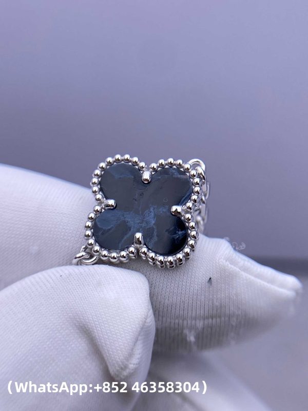 Custom Solid 18k Gold Van Cleef & Arpels Jewelry Vintage Alhambra Bracelet 5 Motifs Natural Peterite Custom Solid 18k Gold Van Cleef & Arpels Jewelry Vintage Alhambra Bracelet 5 Motifs Natural Peterite