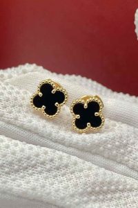 Custom solid 18k Gold Van cleef &Arpels Jewelry Sweet Alhambra Earstuds Onyx