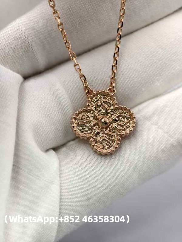 Custom Solid 18k Gold Van Cleef & Arpels Jewelry Vintage Alhambra Pendant Custom Solid 18k Gold Van Cleef & Arpels Jewelry Vintage Alhambra Pendant