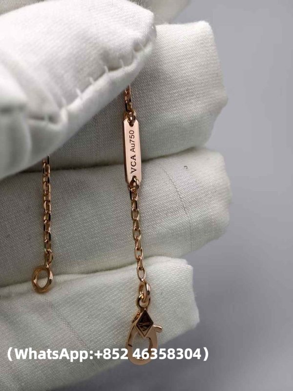 Custom Solid 18k Gold Van Cleef & Arpels Jewelry Vintage Alhambra Pendant Custom Solid 18k Gold Van Cleef & Arpels Jewelry Vintage Alhambra Pendant