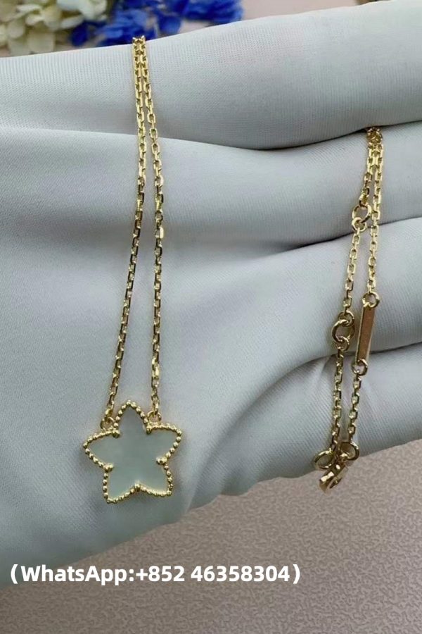 Custom Solid 18k Gold Van Cleef & Arpels Jewelry Lucky Alhambra Star Pendant Necklace and Mother of Pearl Custom Solid 18k Gold Van Cleef & Arpels Jewelry Lucky Alhambra Star Pendant Necklace and Mother of Pearl