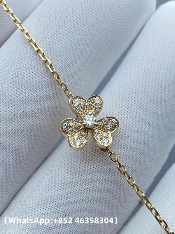 Custom Solid 18k Gold Van Cleef & Arpels Jewelry Frivole Bracelet Mini Model Custom Solid 18k Gold Van Cleef & Arpels Jewelry Frivole Bracelet Mini Model