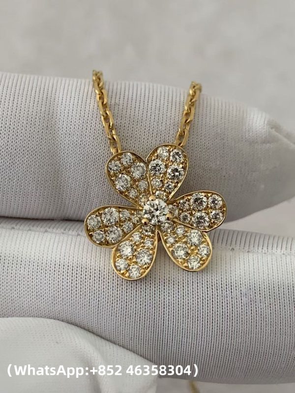 Custom Solid 18k Gold Van Cleef & Arpels Jewelry Frivole Pendant Small Model Custom Solid 18k Gold Van Cleef & Arpels Jewelry Frivole Pendant Small Model